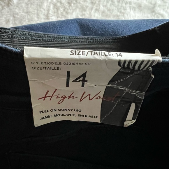 NEW Suko Jeans Pull On Slimming Jeggings Blue Jeans Plus Size 14 - Picture 3 of 5
